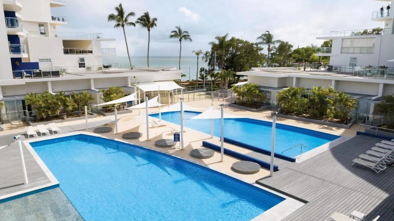 Vistablue @ The Bay Apartment Urangan